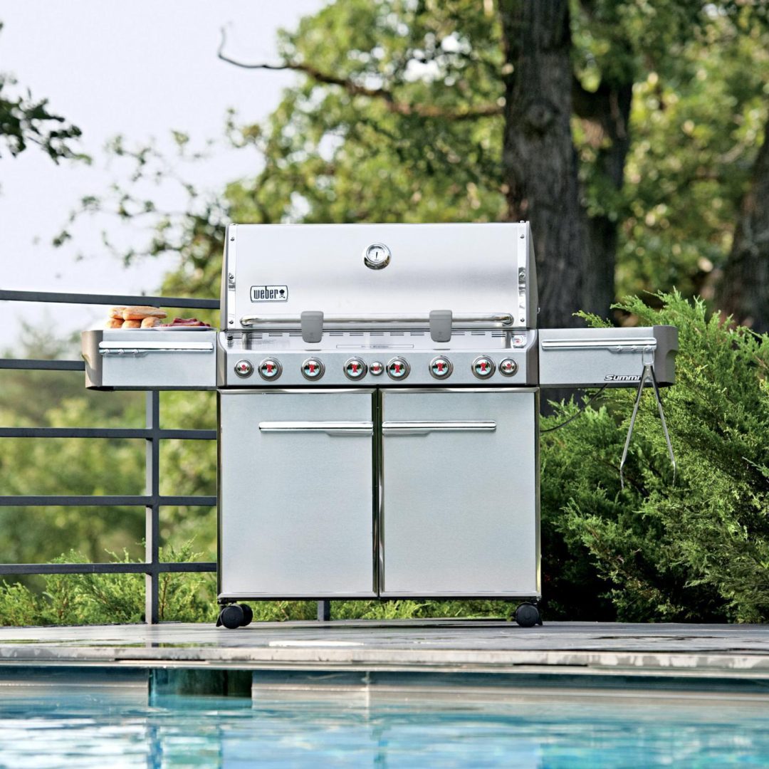 Weber Summit S-670 Propane Gas Grill With Rotisserie, Sear Burner & Side Burner - 7370001