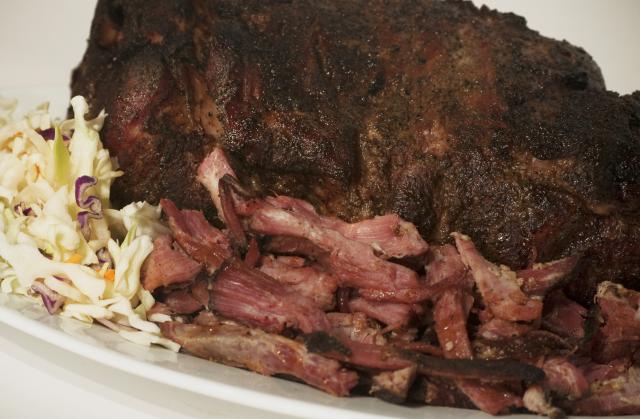 https://www.thegrilloutlet.com/wp-content/uploads/2020/03/Roper60s_Ribs_Pulled_Pork.jpg